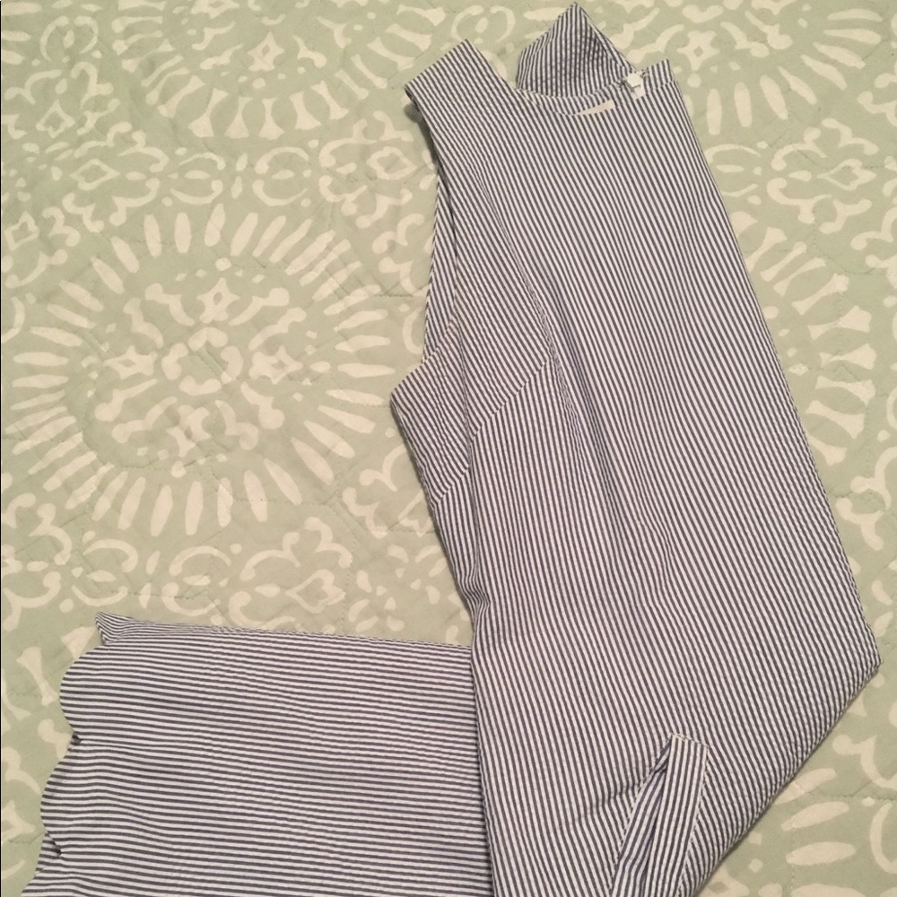 Jolie & Elizabeth Seersucker scallop dress